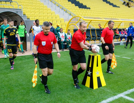 Corps arbitral du match d’or